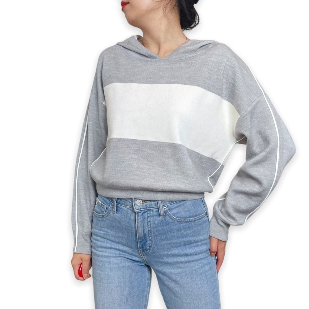 Alice + Olivia Gray and White Hooded Stripe Sweater - Picture 14 of 16